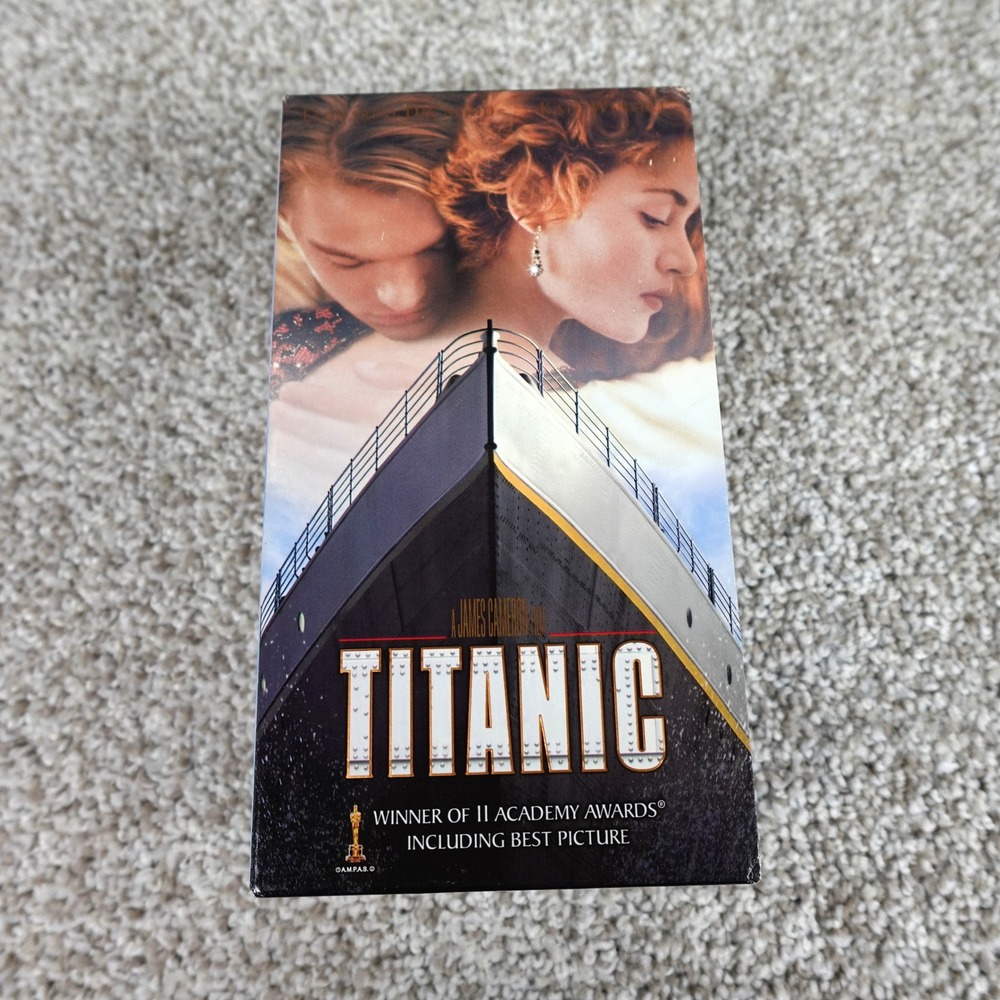 Titanic VHS 1998 Double Tape Set James Cameron Leonardo DiCaprio Kate Winslet